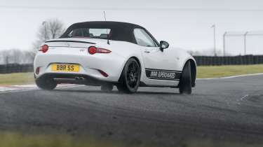 Toyota GR86 v BBR Mazda MX-5